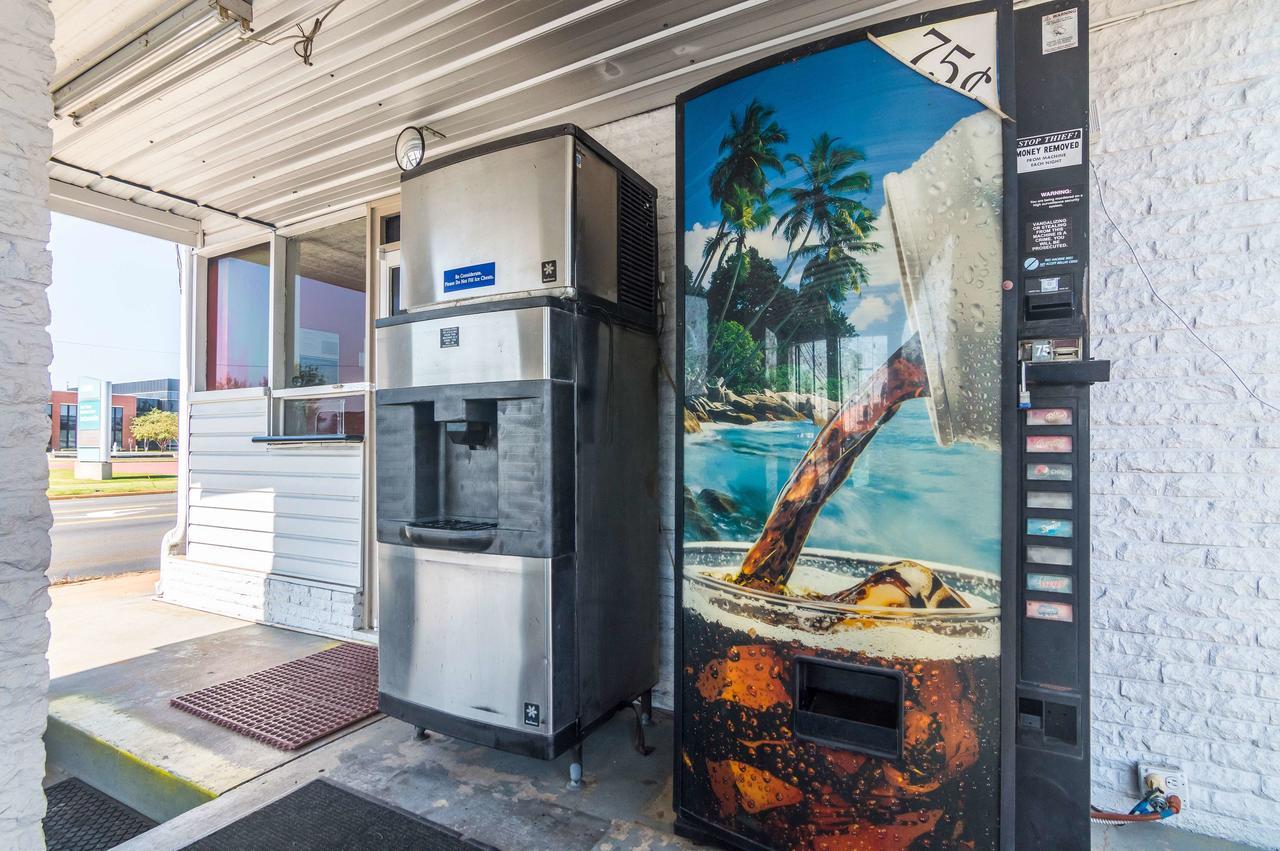 Trade Wind Motel Jacksonville Extérieur photo